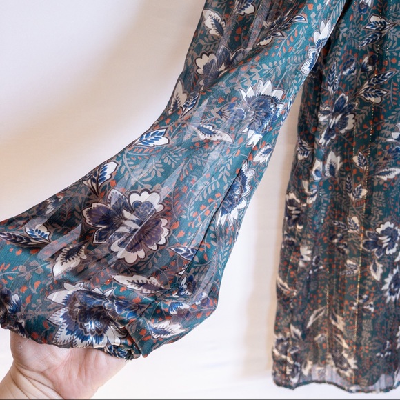 Lulu’s Floral Metallic Balloon Sleeve Shift Dress - Picture 2 of 8